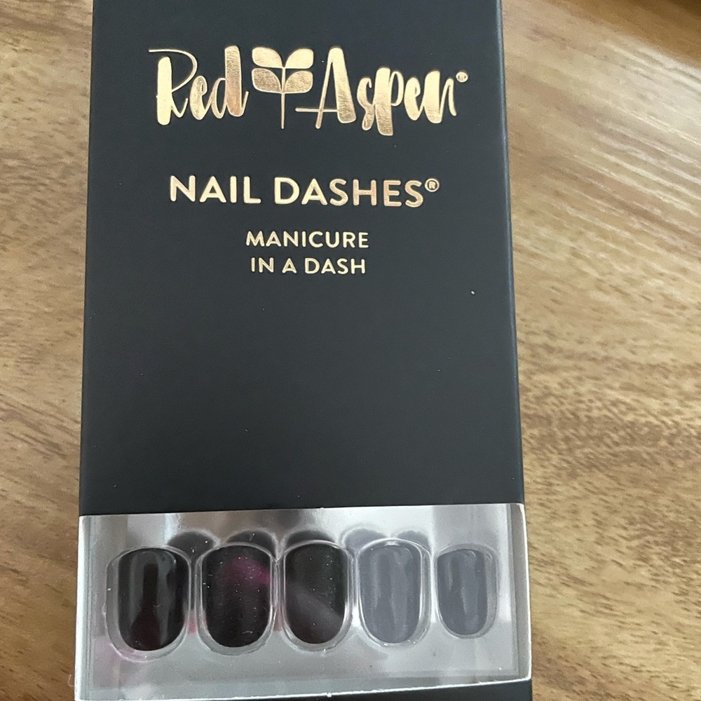 Red Aspen Nail Dash